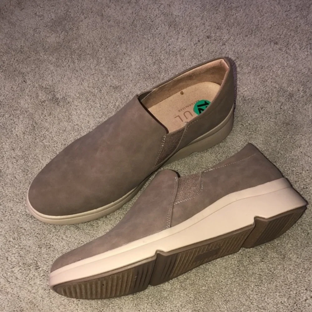 SOUL NATURALIZER Women’s 12 Brown Lyrie Slip-On Sneaker NWOT